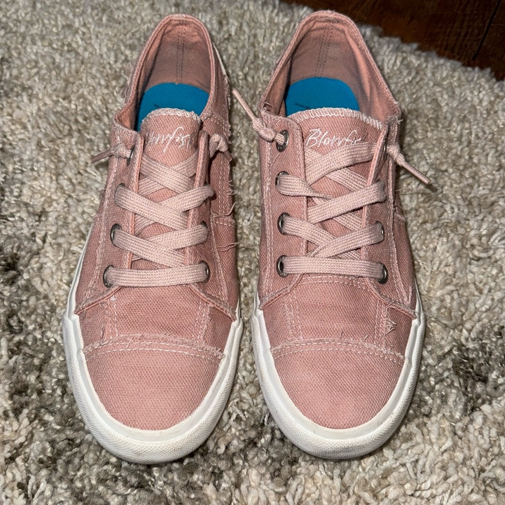 EUC Blowfish Woman’s Sneakers 8.5